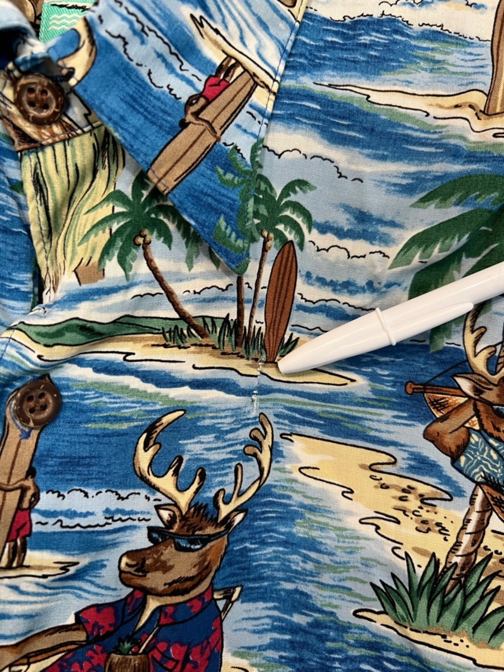 Reyn Spooner Christmas Santa Surfing Hula Girl Hawaiian Button Down Size Medium - Picture 4 of 11